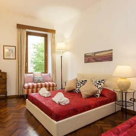 In Borgo Angelico Terrace Apartment